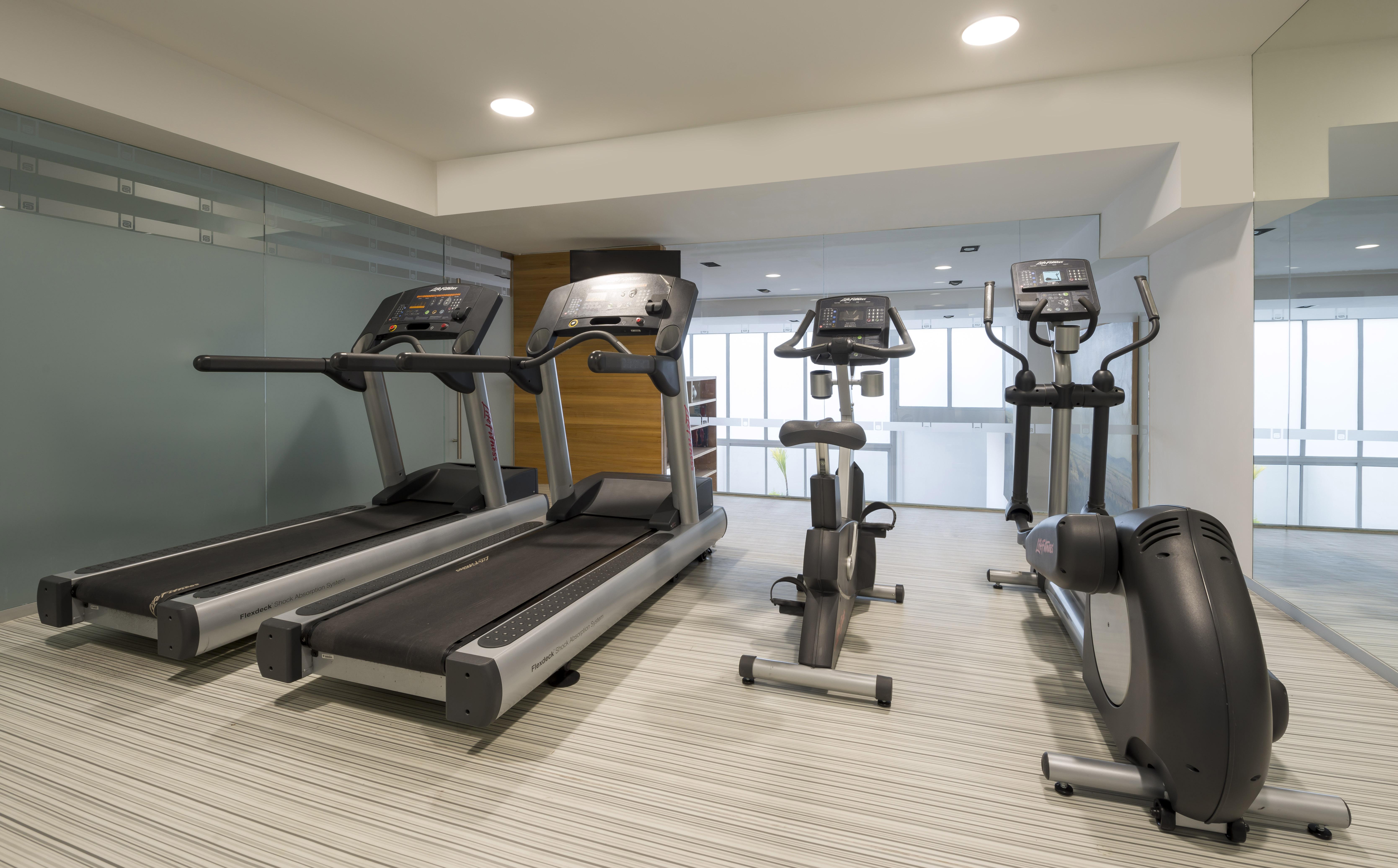Hotel Camino Real Puebla Angelopolis Zewnętrze zdjęcie A gym