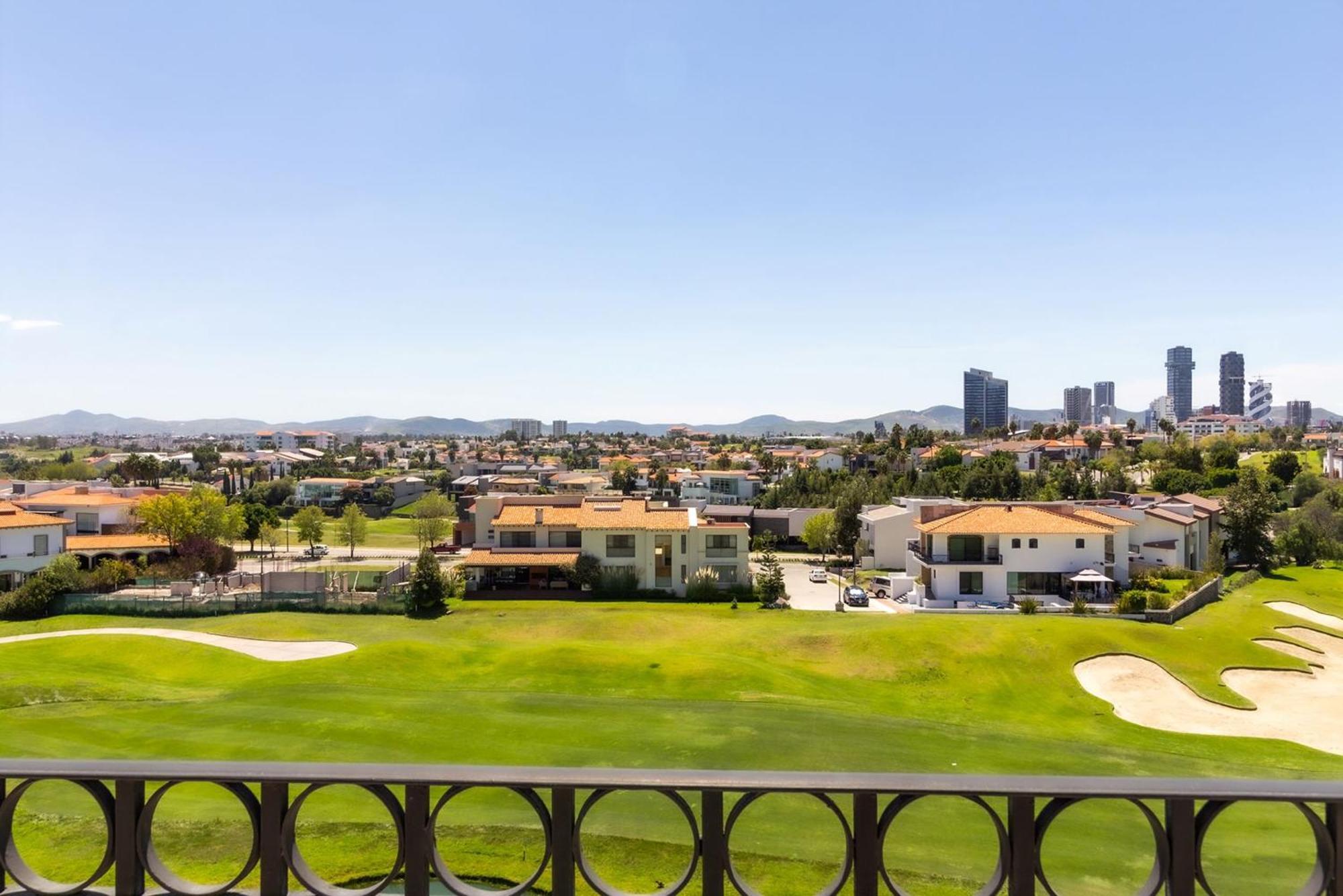 Hotel Camino Real Puebla Angelopolis Zewnętrze zdjęcie View of the golf course